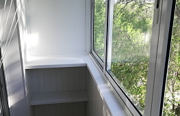 Монтаж алюминиевой рамы и обшивка балкона.  tab